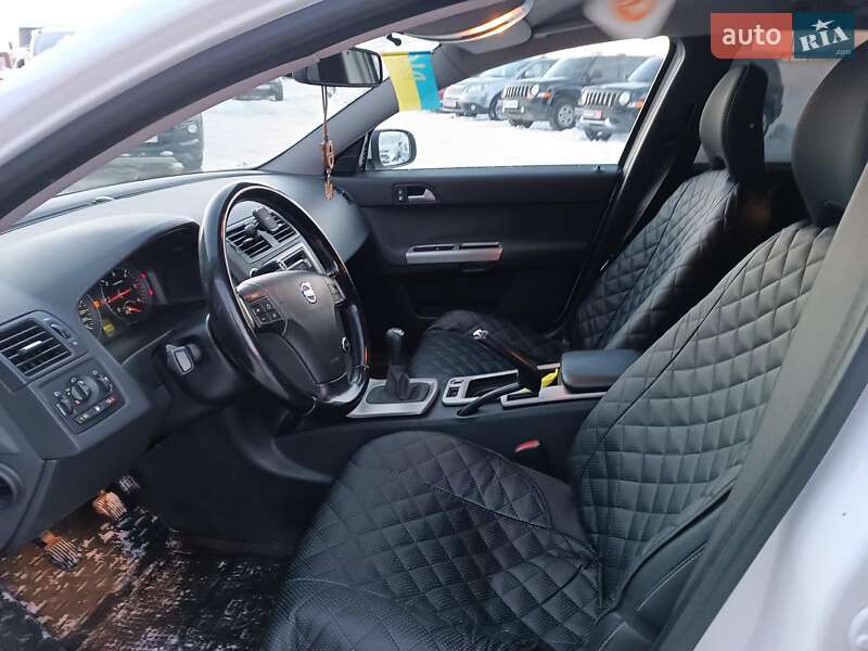 Универсал Volvo V50 2009 в Львове