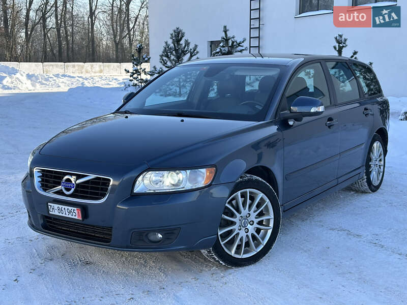 Универсал Volvo V50 2011 в Луцке фото 2 Универсал Volvo V50 2011 в Луцке