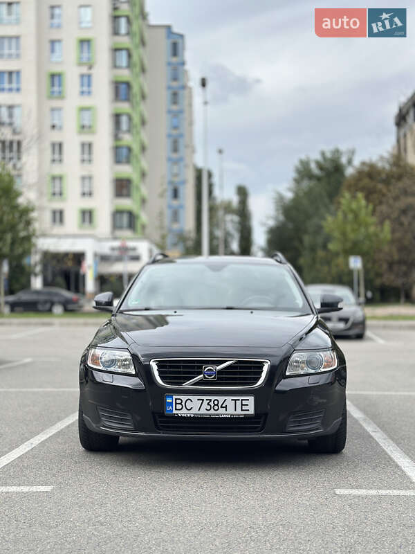 Универсал Volvo V50 2009 в Киеве