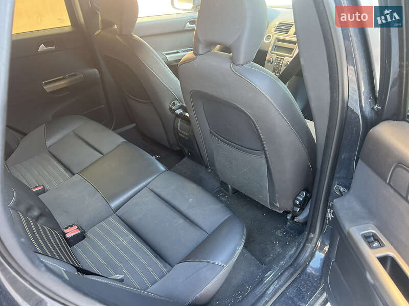 Универсал Volvo V50 2010 в Ровно фото 12 Универсал Volvo V50 2010 в Ровно