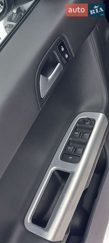 Универсал Volvo V50 2010 в Сарнах