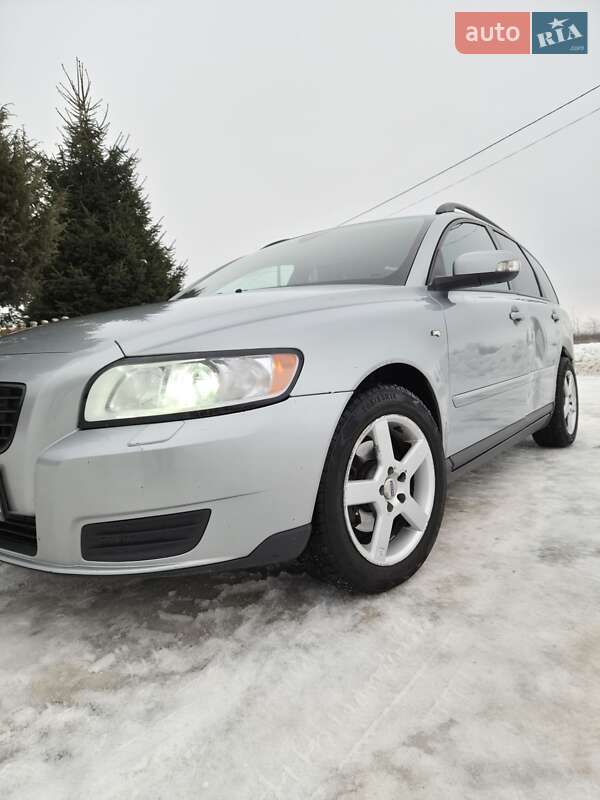 Универсал Volvo V50 2009 в Львове