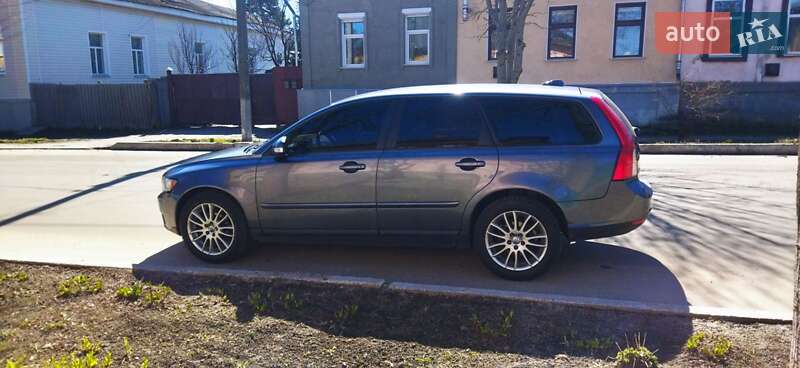 Универсал Volvo V50 2009 в Глухове