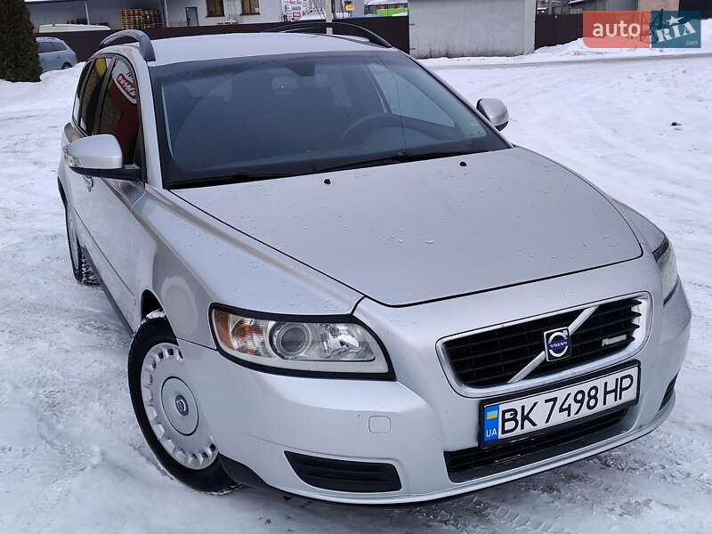 Універсал Volvo V50 2010 в Ковелі