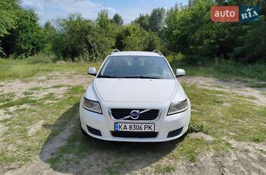 Универсал Volvo V50 2010 в Киеве