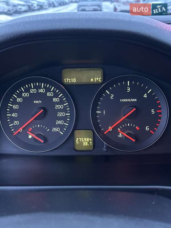 Универсал Volvo V50 2012 в Белогородке