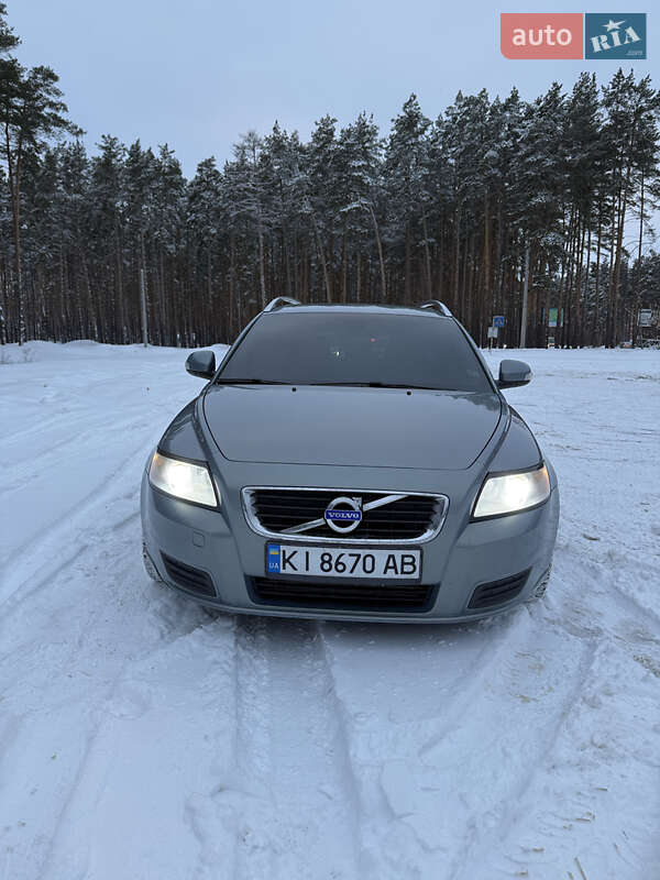 Volvo V50 2011