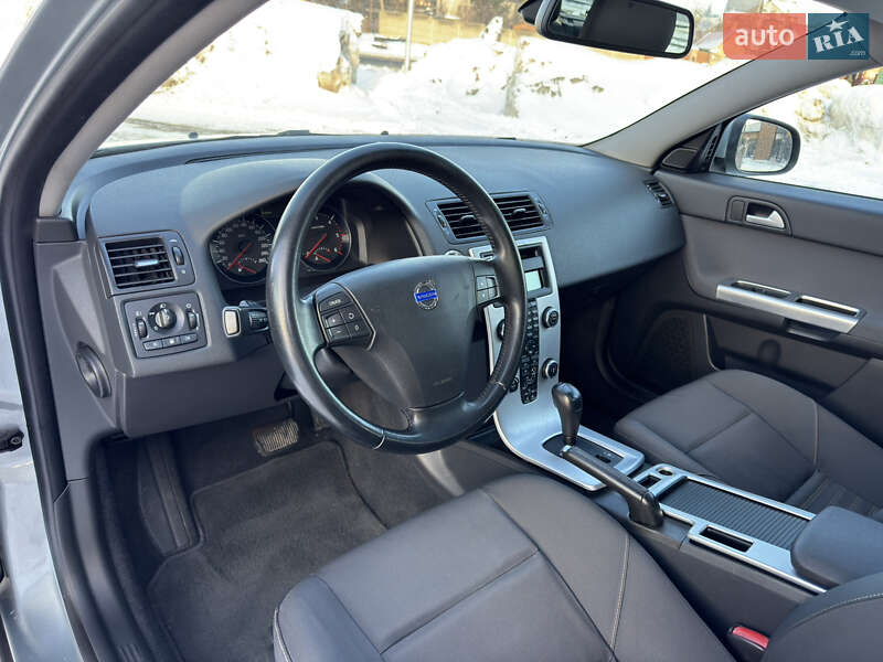 Универсал Volvo V50 2010 в Луцке фото 25 Универсал Volvo V50 2010 в Луцке