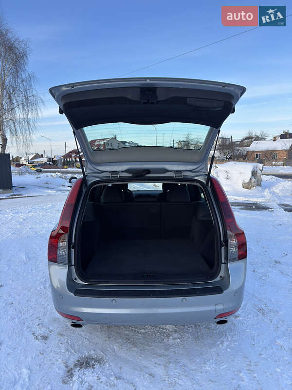 Универсал Volvo V50 2010 в Луцке фото 48 Универсал Volvo V50 2010 в Луцке
