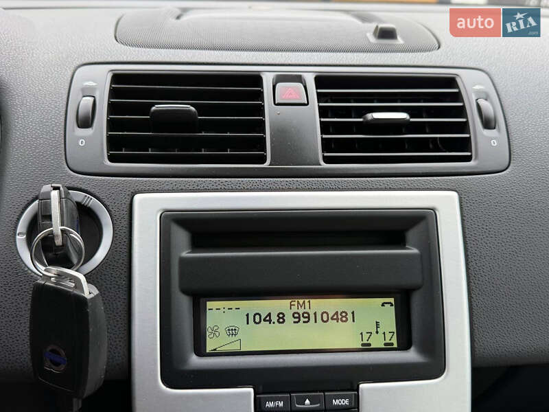 Универсал Volvo V50 2011 в Стрые фото 64 Универсал Volvo V50 2011 в Стрые