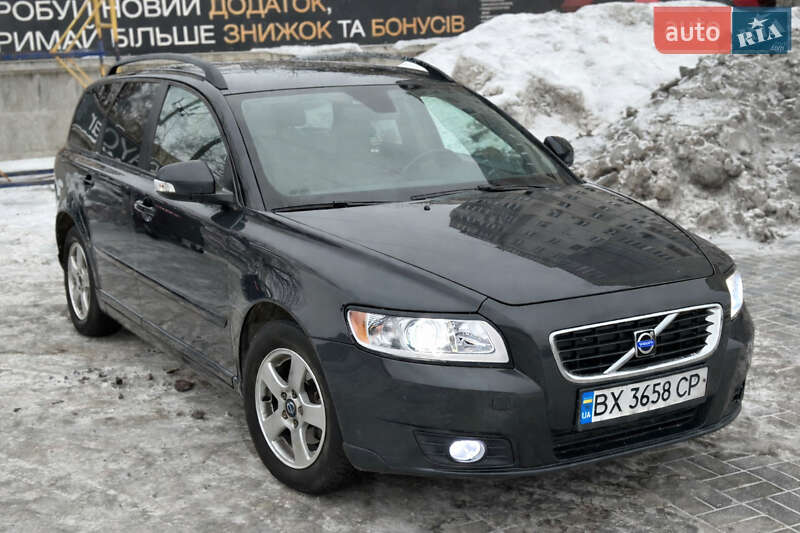 Универсал Volvo V50 2010 в Хмельницком фото Универсал Volvo V50 2010 в Хмельницком