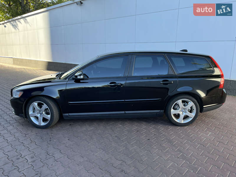 Універсал Volvo V50 2011 в Жовтих Водах