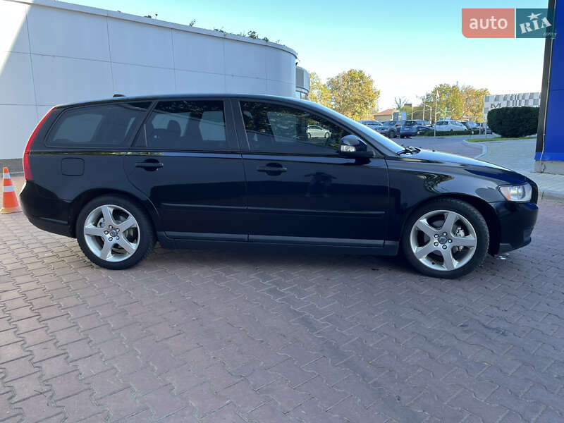 Універсал Volvo V50 2011 в Жовтих Водах