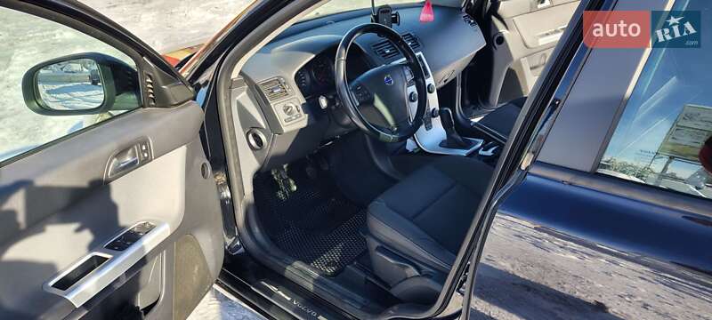 Універсал Volvo V50 2012 в Карлівці