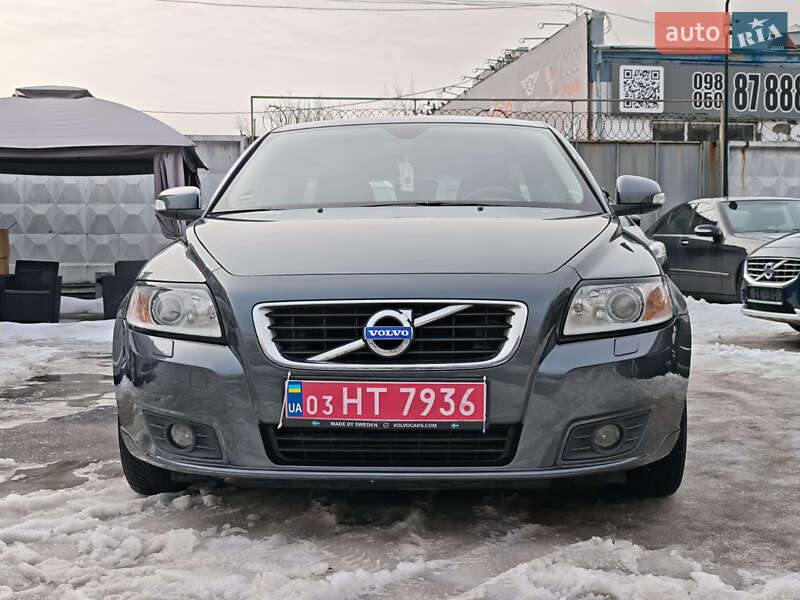 Volvo V50 2011 Volvo V50 2011
