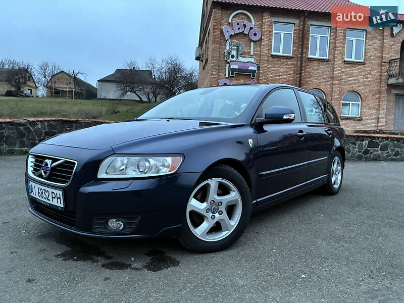 Универсал Volvo V50 2012 в Киеве