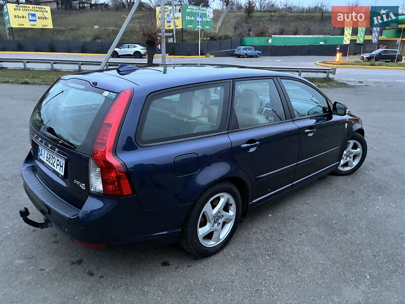 Универсал Volvo V50 2012 в Киеве