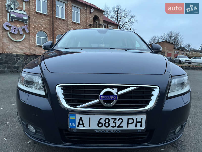 Универсал Volvo V50 2012 в Киеве
