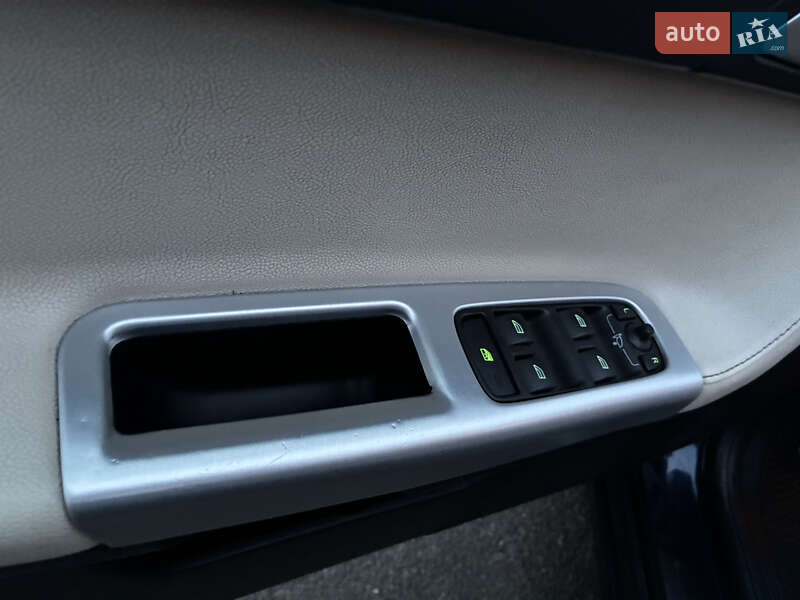 Универсал Volvo V50 2012 в Киеве