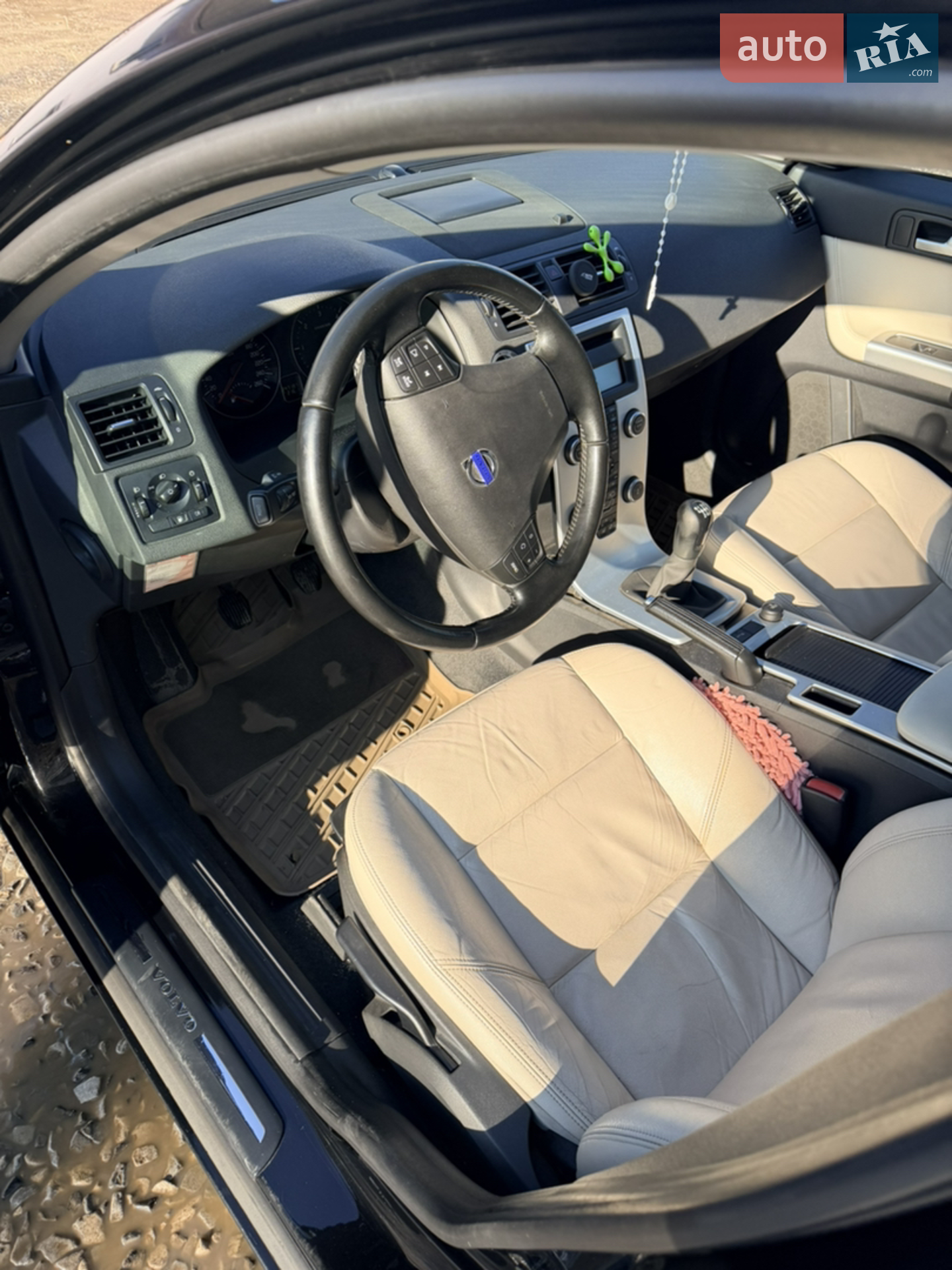 2011 Volvo V50 - мініатюра 13