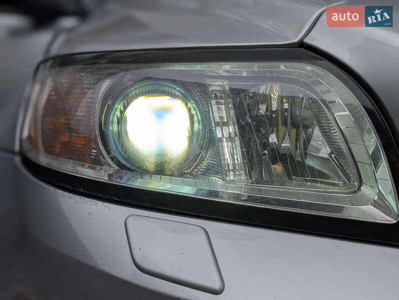 Універсал Volvo V50 2011 в Івано-Франківську