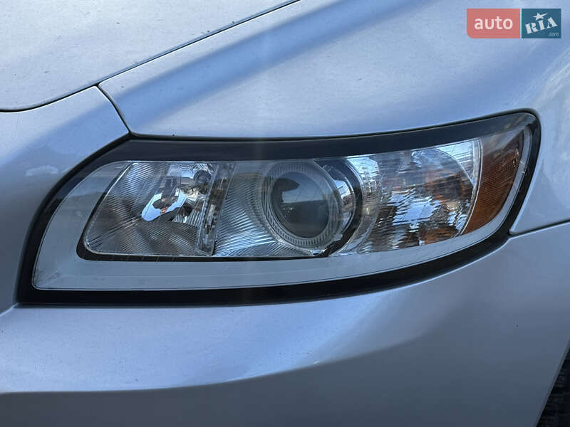 Универсал Volvo V50 2010 в Ровно
