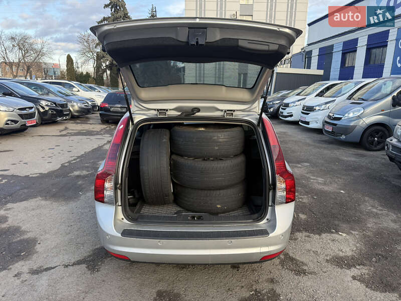 Универсал Volvo V50 2010 в Ровно