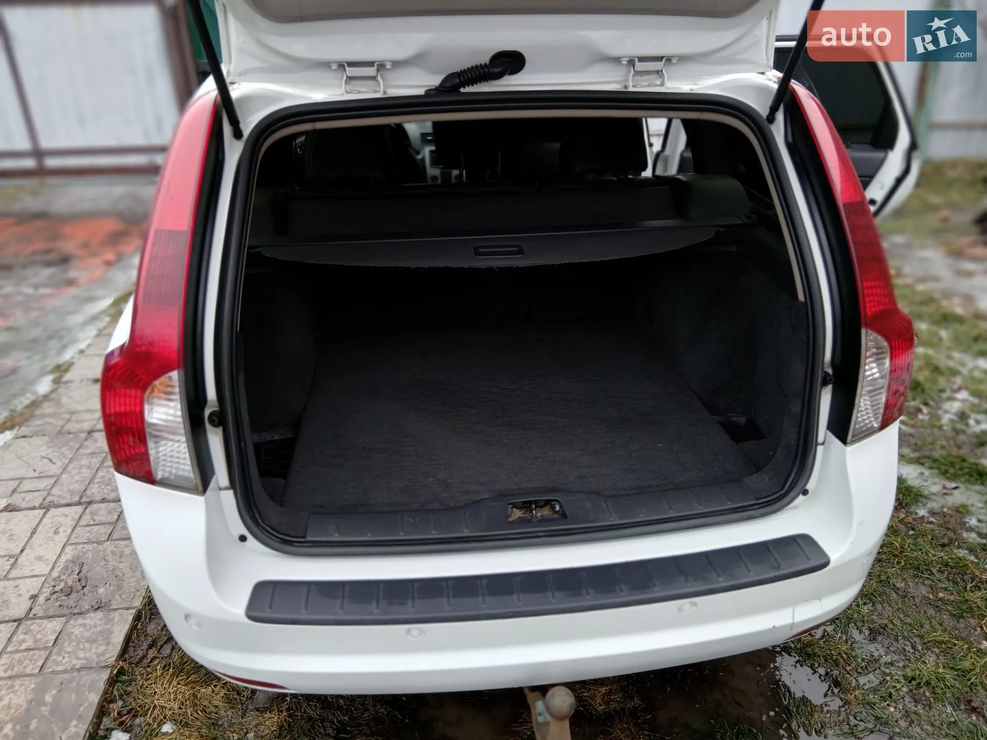 2011 Volvo V50 - мініатюра 9