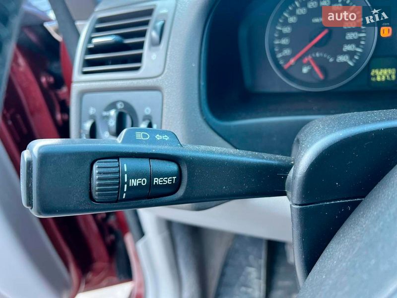 Универсал Volvo V50 2009 в Львове