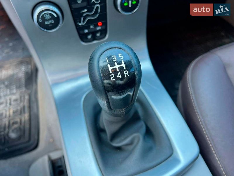 Универсал Volvo V50 2009 в Львове