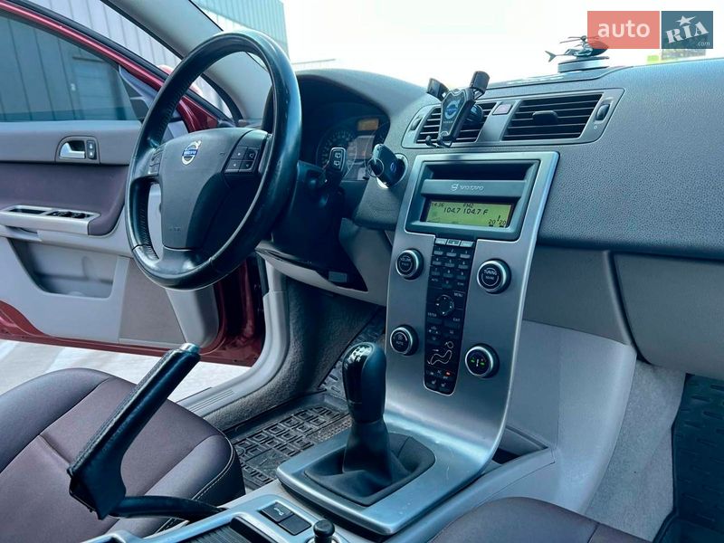 Универсал Volvo V50 2009 в Львове