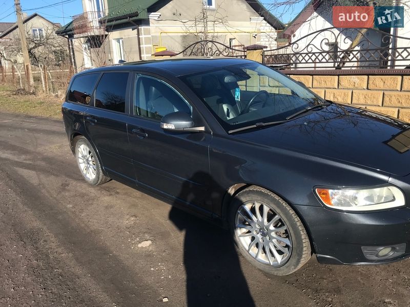 Універсал Volvo V50 2010 в Шептицькому