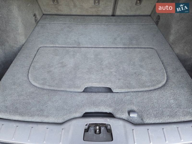 Универсал Volvo V50 2012 в Вышгороде