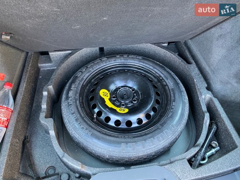 Универсал Volvo V50 2010 в Луцке