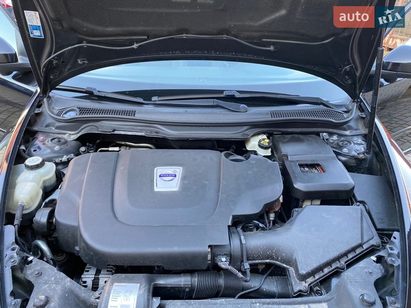 Универсал Volvo V50 2010 в Луцке
