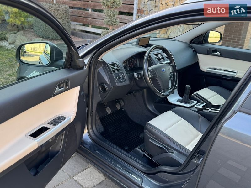 Універсал Volvo V50 2012 в Стрию