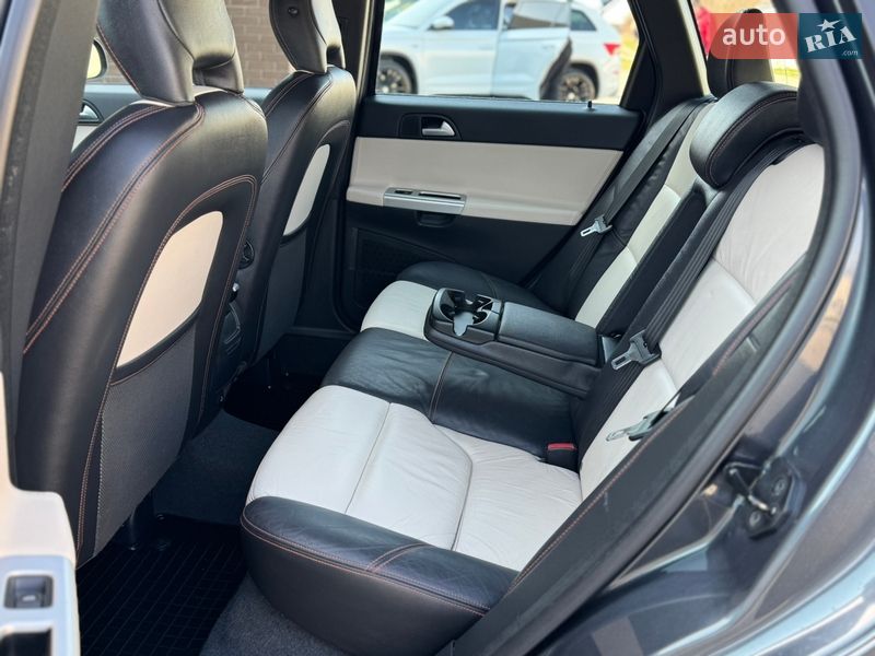 Універсал Volvo V50 2012 в Стрию