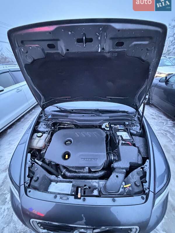 Універсал Volvo V50 2012 в Білогородці