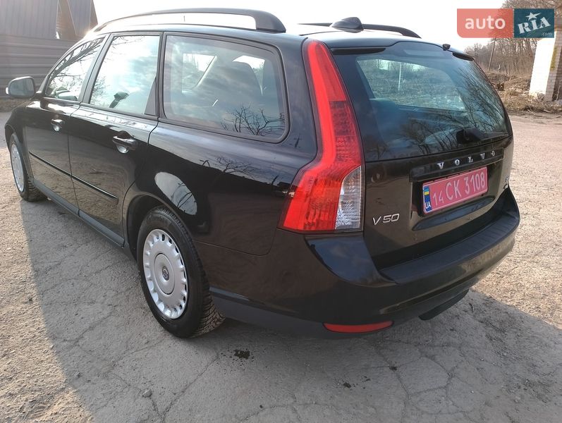Универсал Volvo V50 2010 в Тернополе