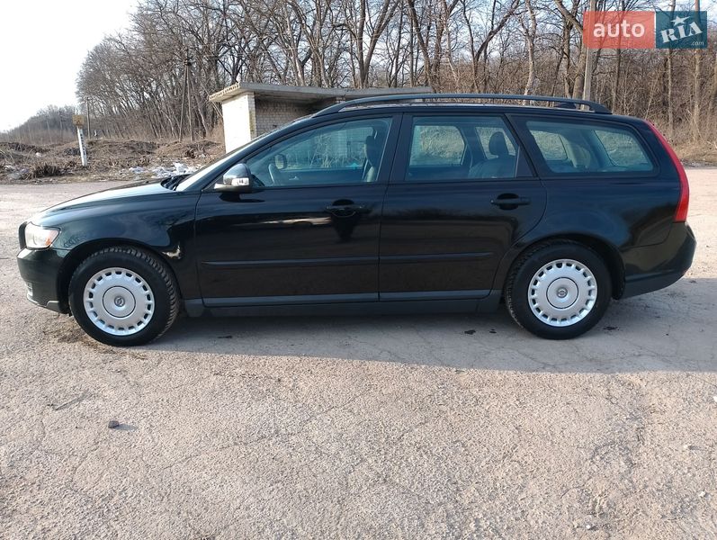 Универсал Volvo V50 2010 в Тернополе