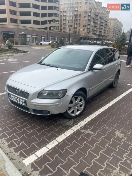 Volvo V50 2004