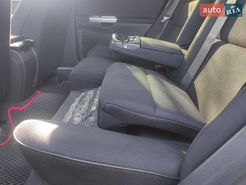 Универсал Volvo V50 2010 в Полтаве