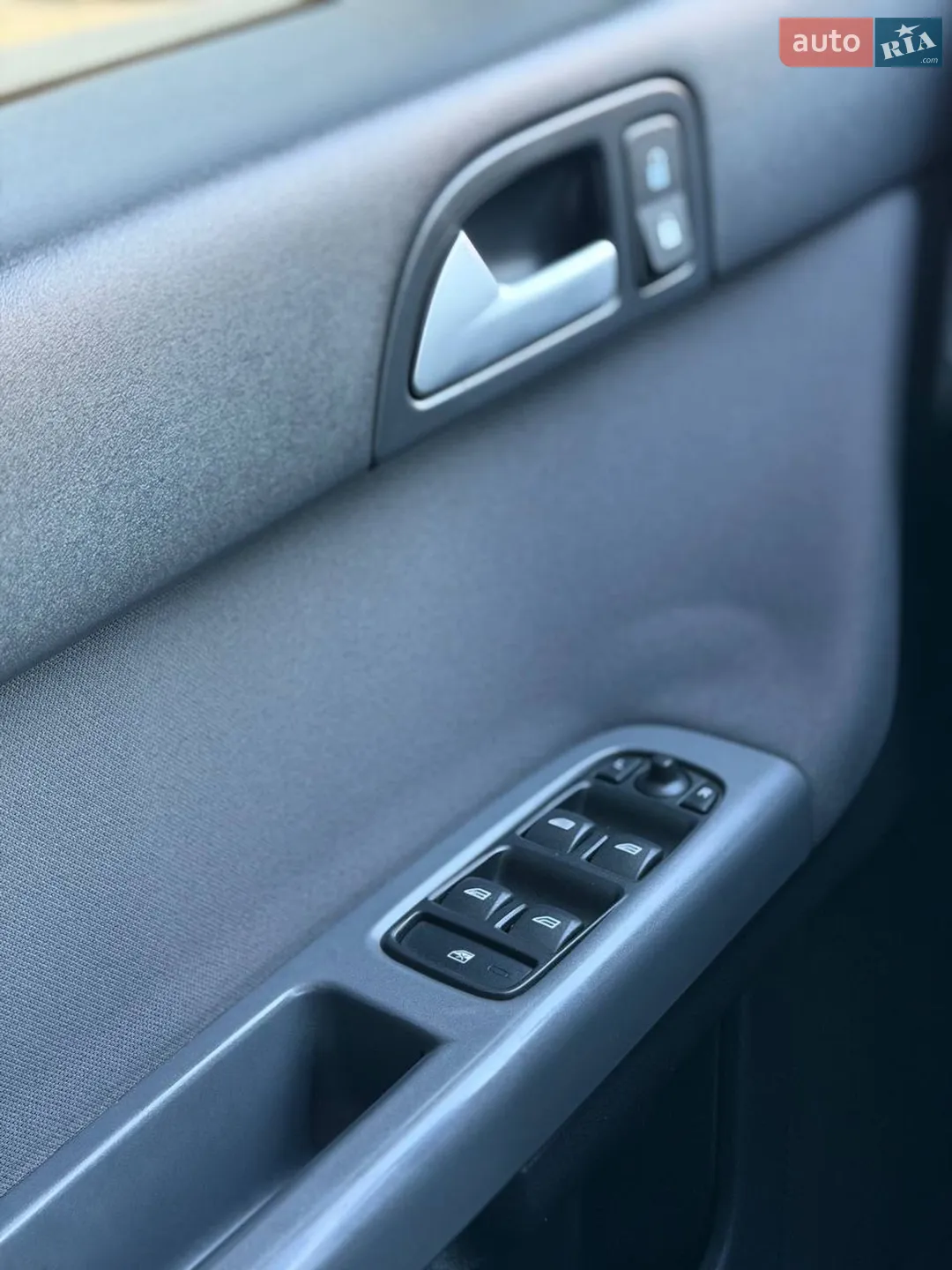 2010 Volvo V50 - мініатюра 19