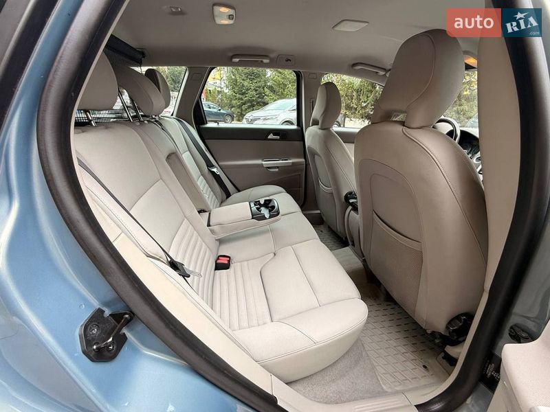 Универсал Volvo V50 2011 в Киеве фото 24 Универсал Volvo V50 2011 в Киеве