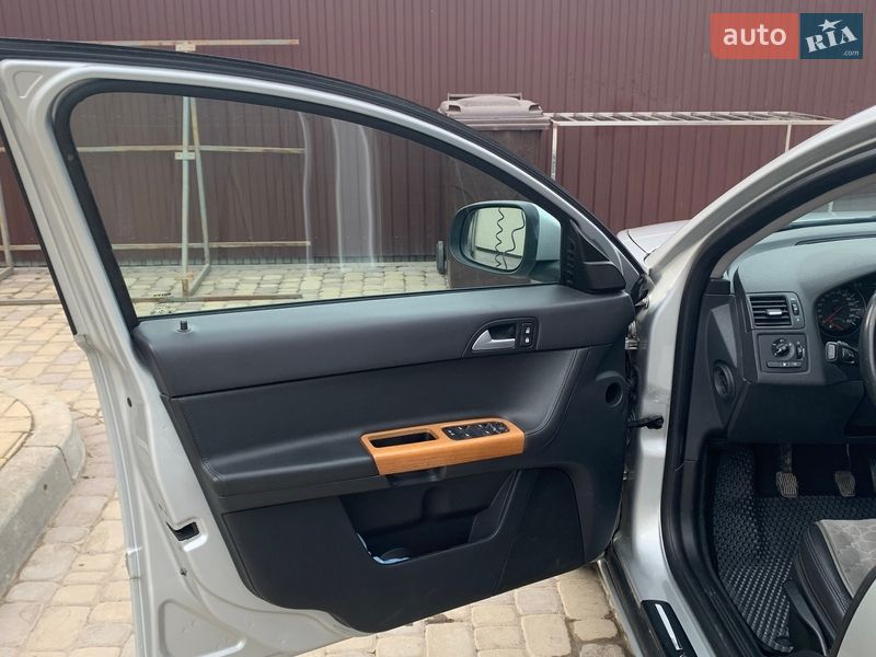 Универсал Volvo V50 2011 в Тернополе фото 22 Универсал Volvo V50 2011 в Тернополе