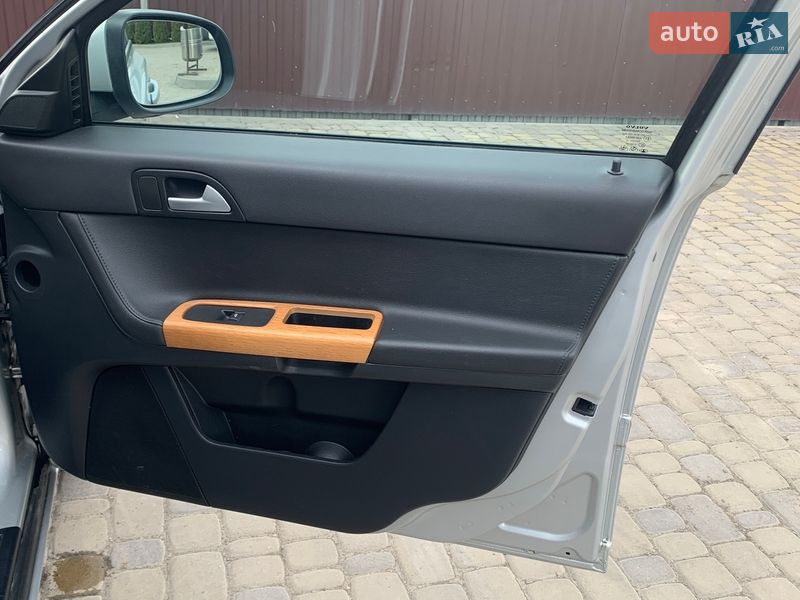 Универсал Volvo V50 2011 в Тернополе фото 24 Универсал Volvo V50 2011 в Тернополе