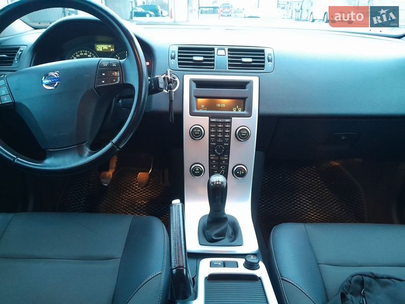 Універсал Volvo V50 2009 в Києві