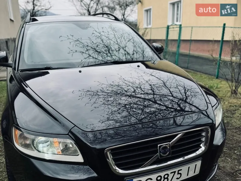 Volvo V50