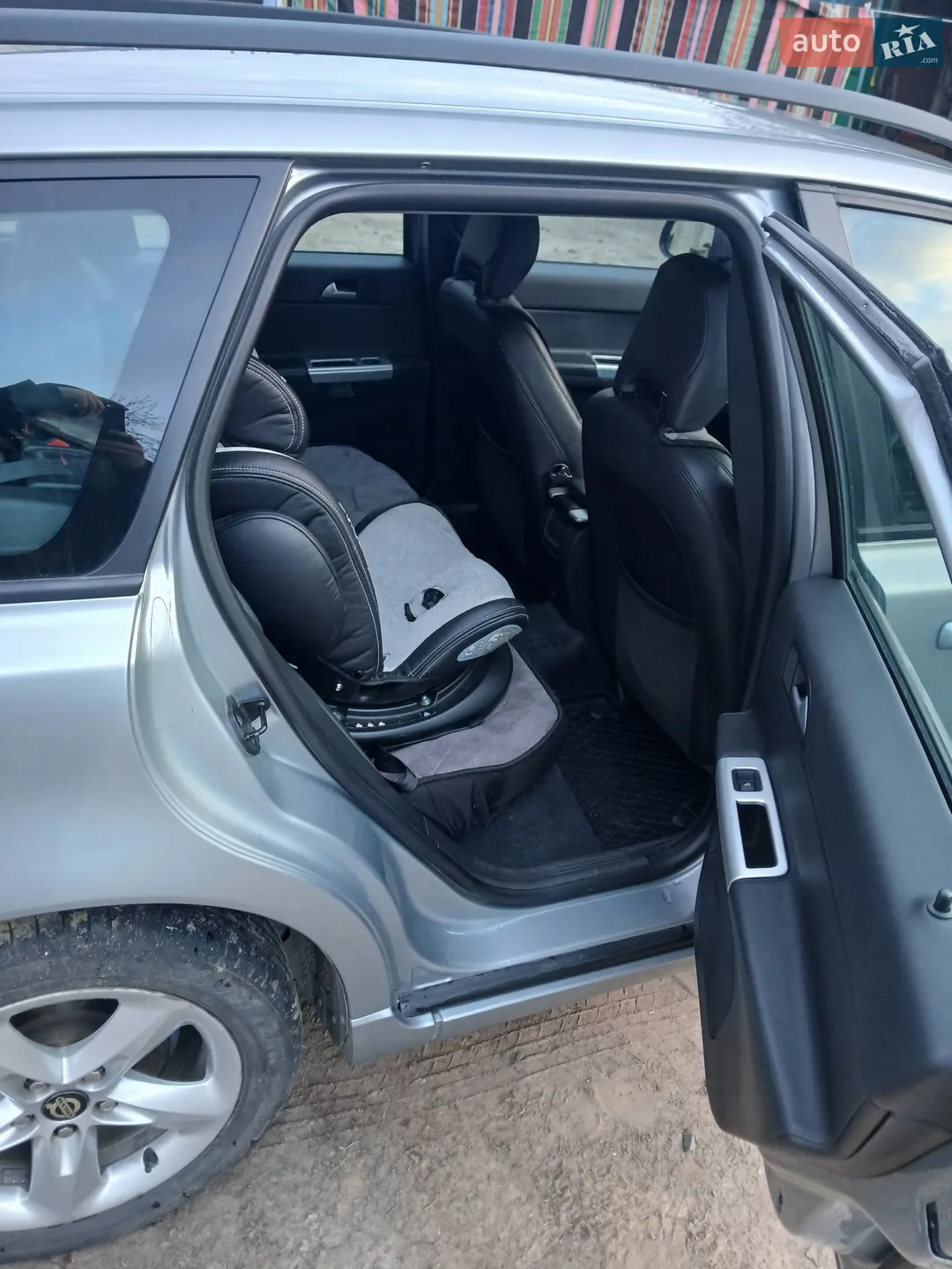 2010 Volvo V50 - мініатюра 3