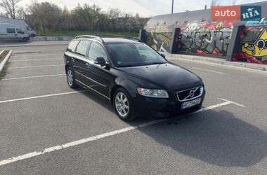 Универсал Volvo V50 2010 в Киеве